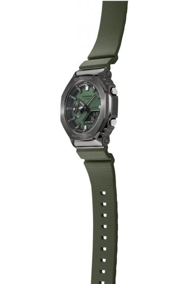 Casio G-Shock Gents Watch GM-2100B-3AER