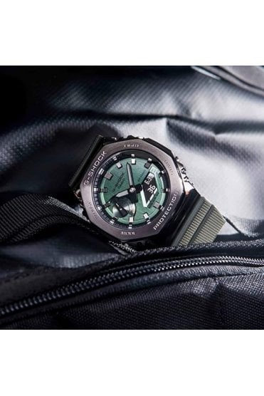 Casio G-Shock Gents Watch GM-2100B-3AER