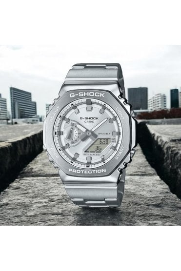 Casio G-Shock Gents Watch GM-2110D-7AER