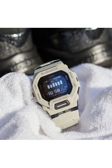 Casio Gents G-Shock G-Squad 46mm Smart Watch GBD-200UU-9ER