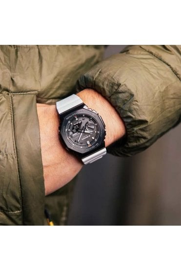 Casio Gents G-Shock G-Steel 44mm Watch GBM-2100B-7AER