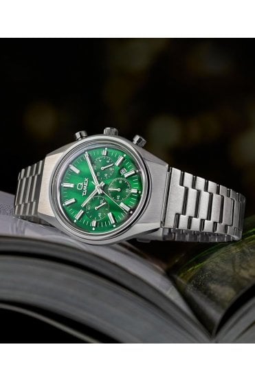 Q Timex Falcon Eye Chronograph 40mm Watch TW2W33600