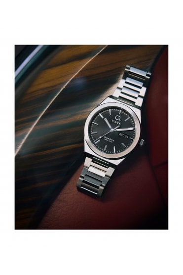 Timex Q Gents Continental Day/Date 39mm Stainless Steel Bracelet Watch TW2Y25000