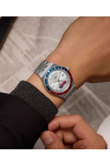 Timex Q x Peanuts 38mm Stainless Steel Bracelet Watch TW2W83300